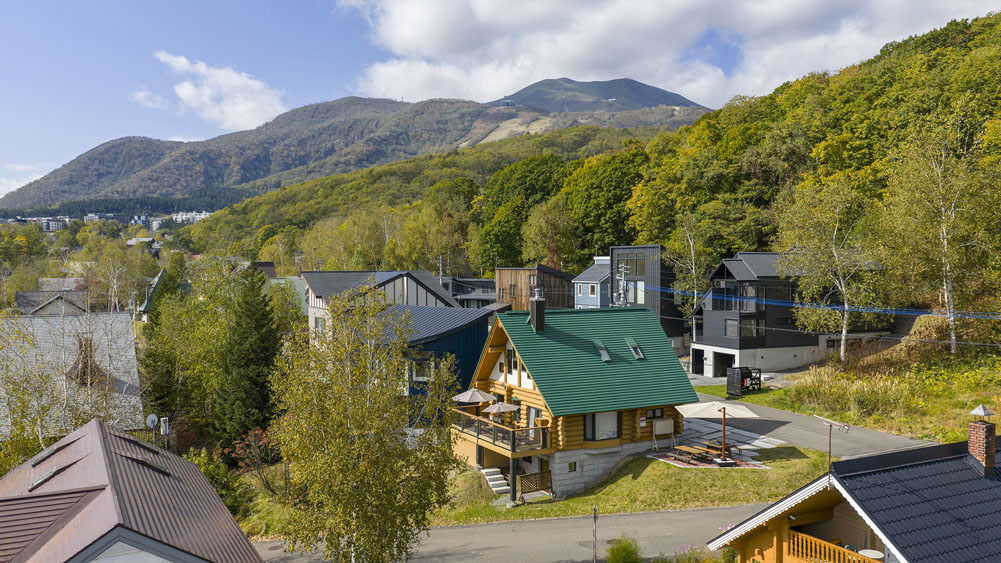 Elite Havens - Log 343 - Niseko Japan - Picturesque mountain views